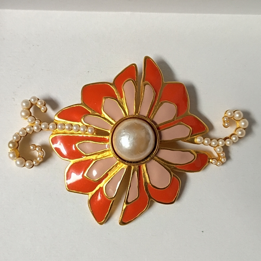 ❤️KARL LAGERFELD FLORAL PEARL & ENAMEL XL BROOCH PIN Signed